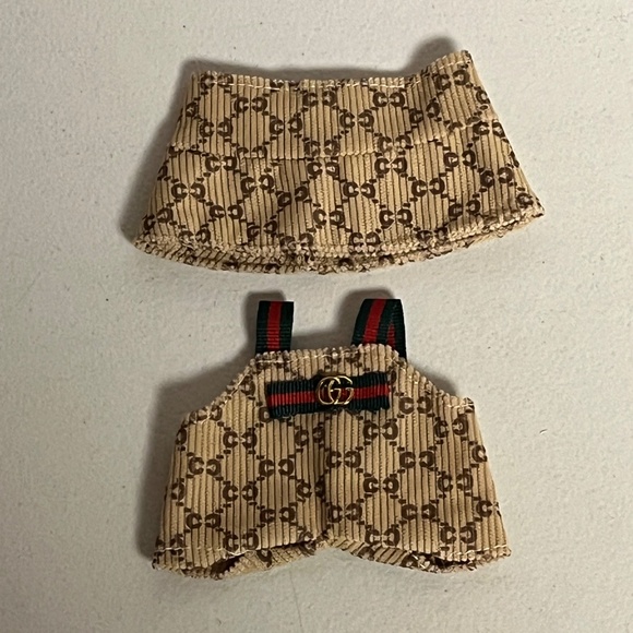 Designer Overalls Bucket Hat 2 Piece Outfit For Labubu Tan Red Green - Picture 2 of 5